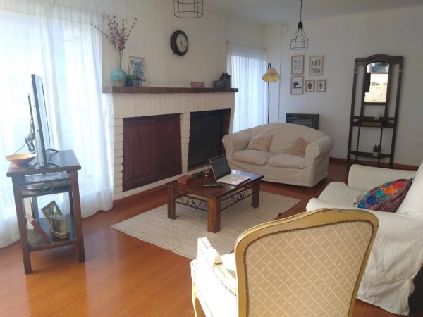 VENTA CASA DE 4 DORMITORIOS ZONA CENTRO