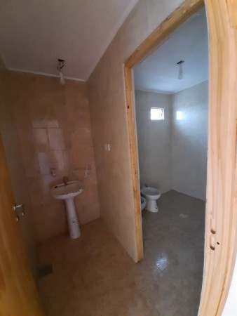 VENTA CASA 4 DORMITORIOS 